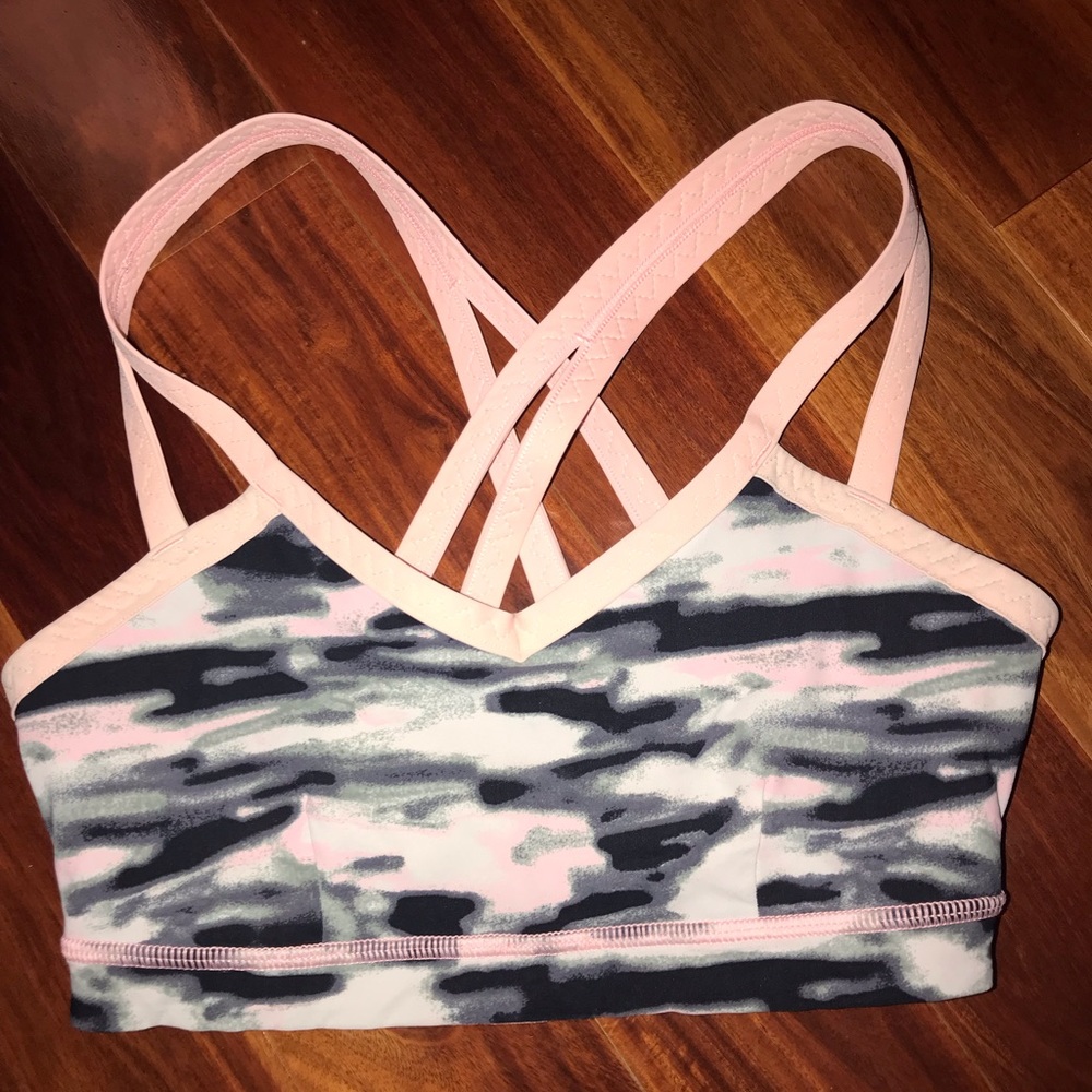 Lululemon sports bra